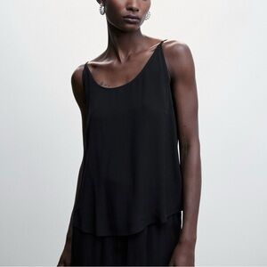 NWOT MANGO Back V-Neck Top, Size S, Color Black